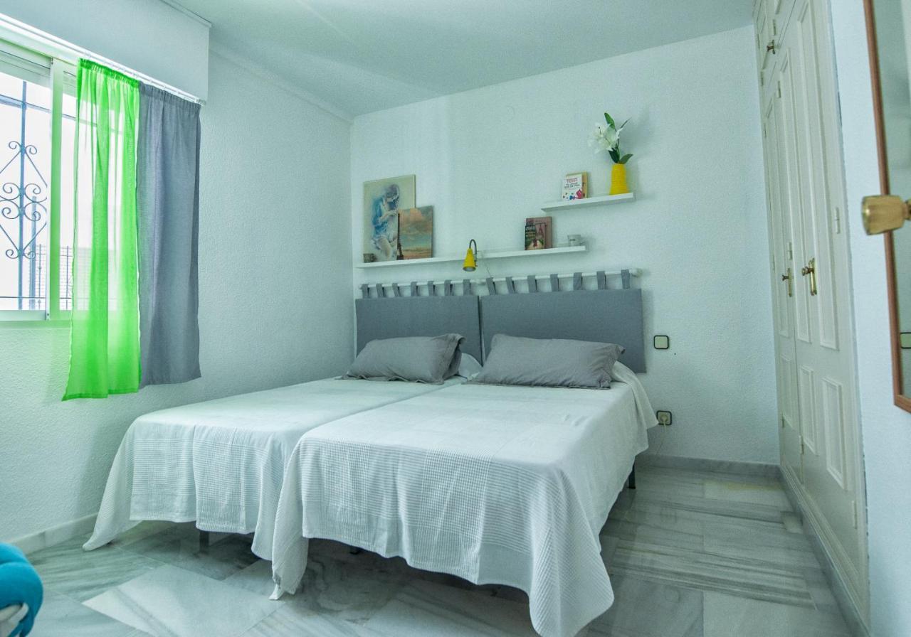 Luminoso Y Fresco Apartamento En 2ª Linea De Playa Fuengirola Exterior foto